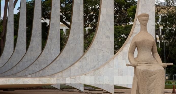 STF inicia julgamento de recurso que define futuro da prisão de Bolsonaro