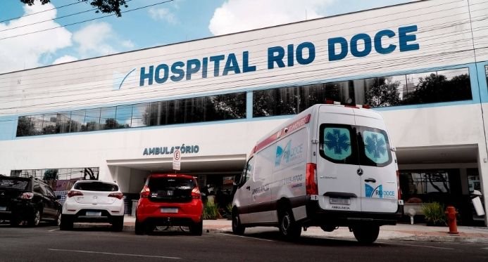 Secretário de Saúde faz primeira visita ao Hospital Rio Doce após crise e mudança de gestão