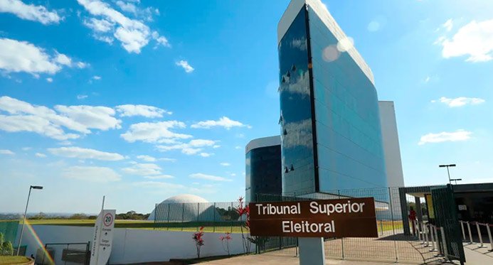 TSE julga hoje caso que pede impeachment do governador do Rio