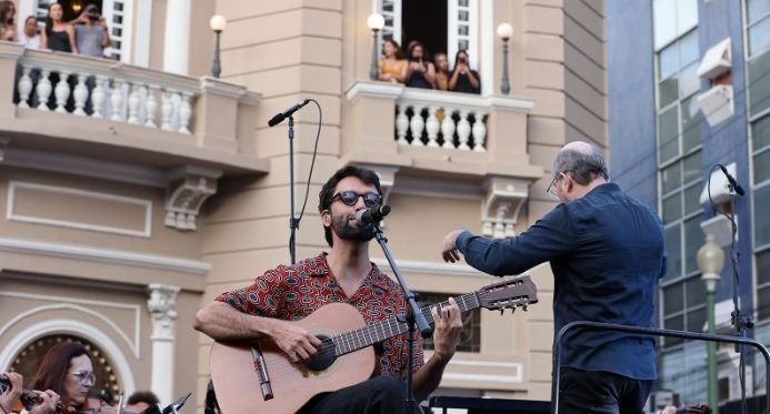 Theatro Carlos Gomes reabre no Centro de Vitória com resgate de elementos estéticos históricos
