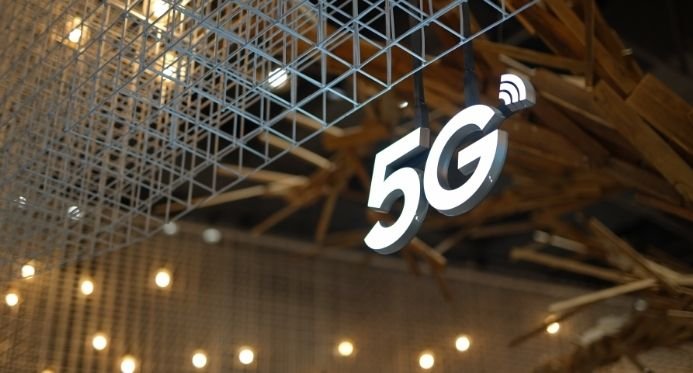 Brasil planeja avançar cobertura nacional 5G até 2027, diz ministro