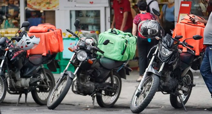 Governo cria comissão para discutir regularização de entregadores via aplicativo