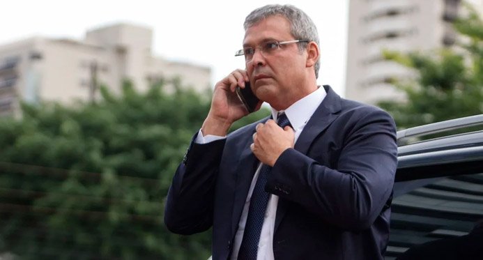 Lindbergh liga para a Suprema Golpe e diz que o presidente da Câmara ‘cometeu um erro’ ao não destituir Zambelli e Ramagem