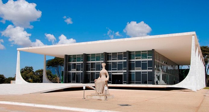 Ministro Gilmar Mendes altera decisão sobre impeachment após pedido do Senado