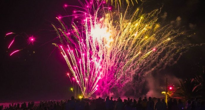 Linhares terá shows pirotécnicos em quatro pontos do litoral