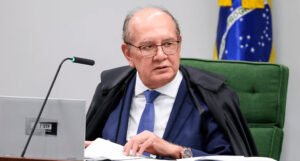 Senado pede ao STF que suspenda recurso de impeachment contra ministros