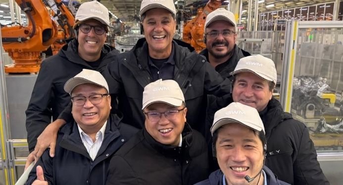 Na China, Ferraço fecha acordo para GWM abrir fábrica no Espírito Santo