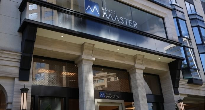 PF encontra indícios de políticos em esquema do Master e STF avalia divisão do caso