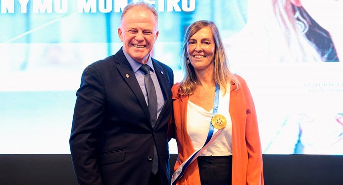 Casagrande concede maior prêmio estadual a pesquisador de polilaminina