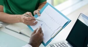 Setor saúde no Espírito Santo consolida crescimento do emprego formal em 2025