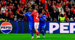 Presidente da FIFA reage a caso de racismo contra Vini Jr.: “Agir”