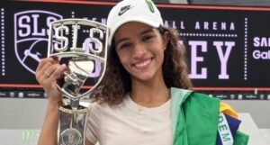 Rayssa Leal brilha nas manobras e vence etapa inaugural do mundial de skate na Austrália