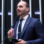 STF abre ação criminal contra Eduardo Bolsonaro por coação no processo