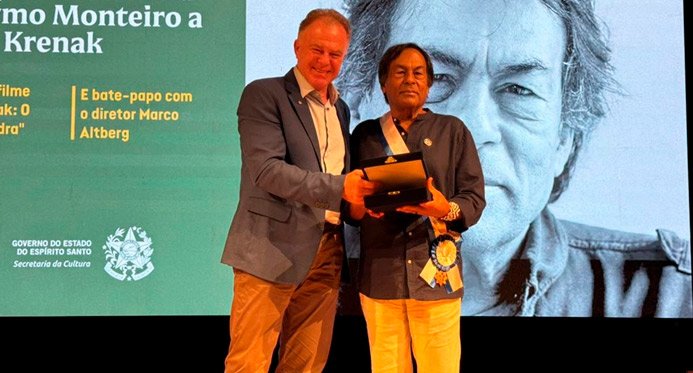 Ailton Krenak recebe a maior homenagem do Governo do Espírito Santo
