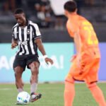 Botafogo perde para o Barcelona-EQU no Nilton Santos e fica de fora da Libertadores