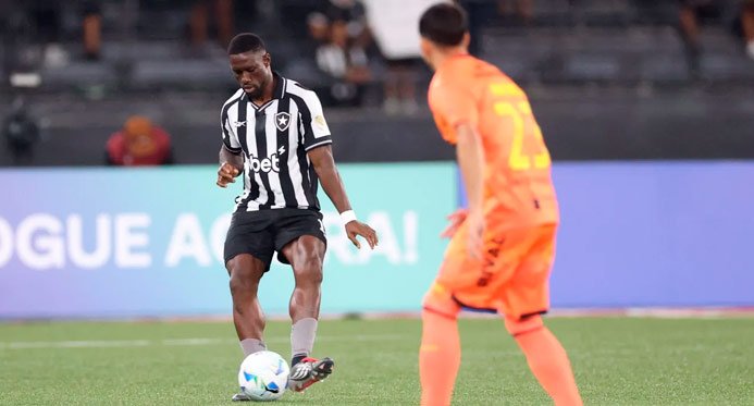 Botafogo perde para o Barcelona-EQU no Nilton Santos e fica de fora da Libertadores