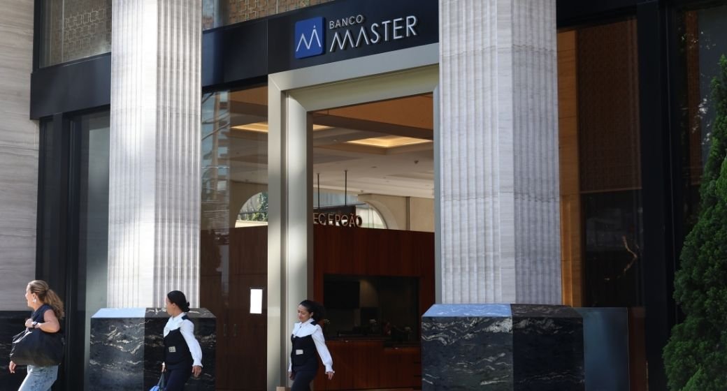 Escândalo do Banco Master: Lula culpa gestão de Bolsonaro enquanto oposição mira no PT