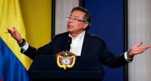 Gustavo Petro acusa Equador de bombardear a Colômbia