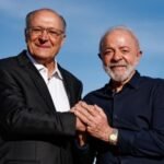 Lula confirma Alckmin como vice-presidente e anuncia saída de 18 ministros para as eleições de 2026
