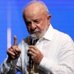 “Opala é o pai dele, que está no ferro-velho”, diz Lula sobre provocação de Flávio Bolsonaro