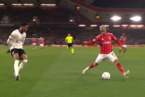 onde assistir e escalações da Liga Europa