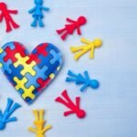 Abril Azul conscientiza sobre o papel das escolas na inclusão e acolhimento de alunos com autismo