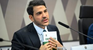 Após derrota no Senado, Jorge Messias diz aceitar resultado: “Faz parte da democracia”