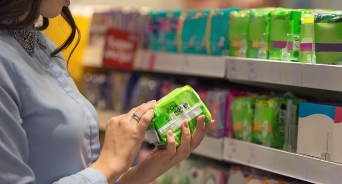 Em dois anos, mais de 3 milhões de pessoas receberam pensos higiénicos na Farmácia Popular