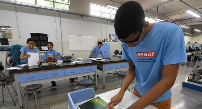 Estatuto do Aprendiz aprovado com novas regras e projeção de 1,2 milhão de vagas