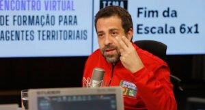 Fim da escala 6x1 é “por enquanto”, diz Boulos sobre avanço no Congresso