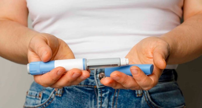 Anvisa proíbe duas canetas irregulares para emagrecer no Brasil