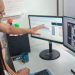 Hospital Dr. Dório Silva implementa painéis digitais para agilizar atendimento e gestão de leitos