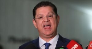 PL lançará campanha nacional contra fim da escala 6x1 e redução da jornada de trabalho