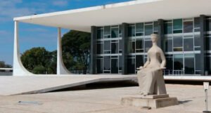 STF decide que salário mínimo nacional deverá ser pago a professores temporários