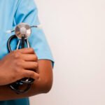 Sesa abre cadastro de reservas para profissionais de saúde em hospitais do ES