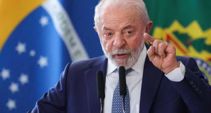 “Aqui não tem dinheiro Vorcaro”, diz Lula durante visita ao hospital