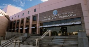 Deputados do ES se mobilizam para revogar veto à notificação de gravidez infantil