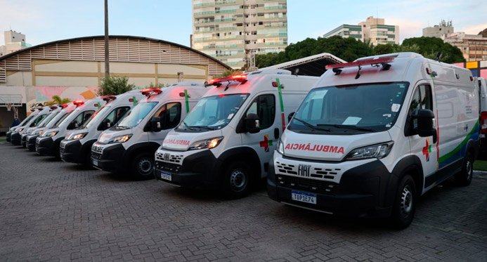 Espírito Santo renova frota de saúde com entrega de 21 novas ambulâncias