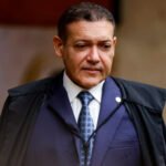 Nunes dá 20 dias à PGR para avaliar revisão da sentença de Bolsonaro