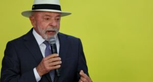 Tema: Lula supera Flávio Bolsonaro no 2º turno e aumenta aprovação do governo