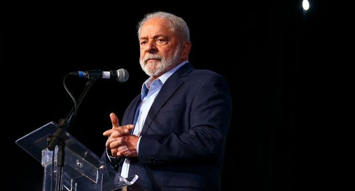 Um dia após áudio de Flávio, Lula diz que “a verdade demora, mas não falha”