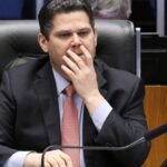 Alcolumbre descarta votação rápida no final da escala 6x1 e quer “melhorar” o texto nas comissões