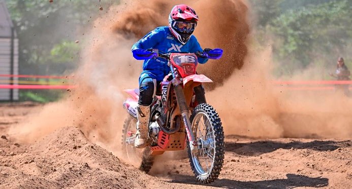Capixaba conquista medalha de ouro no Campeonato Brasileiro de Enduro