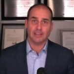 Eduardo Bolsonaro sugere substituir o Pix por um sistema de pagamentos privado dos EUA