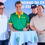 Governo do Estado entrega pavimentação de estradas e investe R$ 4 milhões em creches em Anchieta
