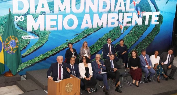 Lula lança pacote ambiental com criação de reservas ecológicas e atribuição de crédito verde