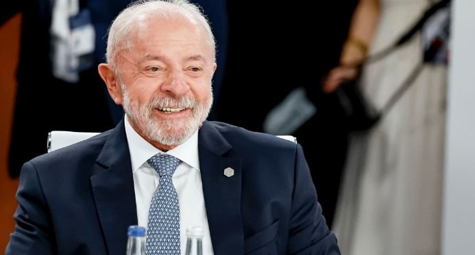 Lula rebate Trump, chama-o de imperador e diz: ‘Não interfira nas eleições do Brasil’