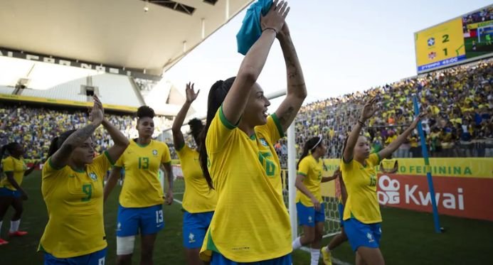 Lula sanciona marco legal para a Copa do Mundo Feminina de 2027