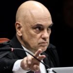 Moraes nega adiamento e mantém julgamento de Eduardo Bolsonaro no STF para esta terça (16)