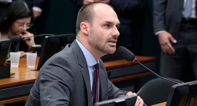 PGR pede condenação de Eduardo Bolsonaro por coação em caso de tarifas contra o Brasil